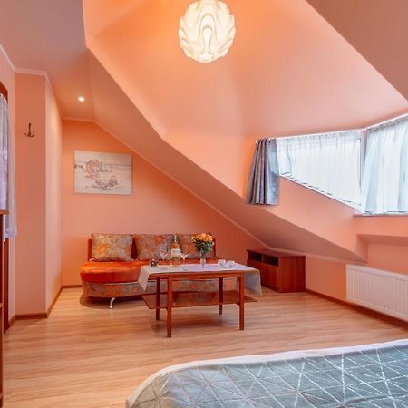Ambrozja Dom Goscinny Kolobřeh Exteriér fotografie